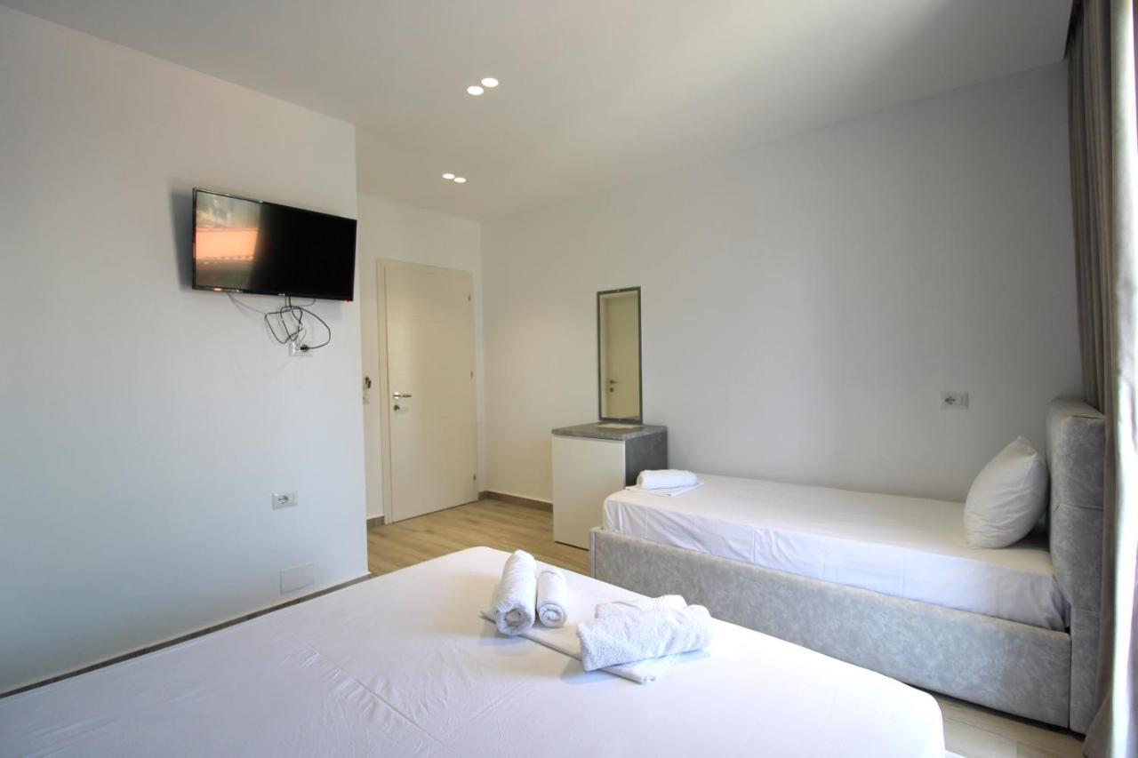 Hotel Bega Ksamil Exterior photo